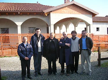 Don Matteo e Don Bruno con alcuni ramia Don Matteo e Don Bruno con alcuni ramia