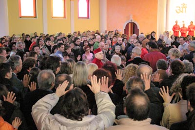 Il darshan di Swami Roberto a Poggiana Il darshan di Swami Roberto a Poggiana