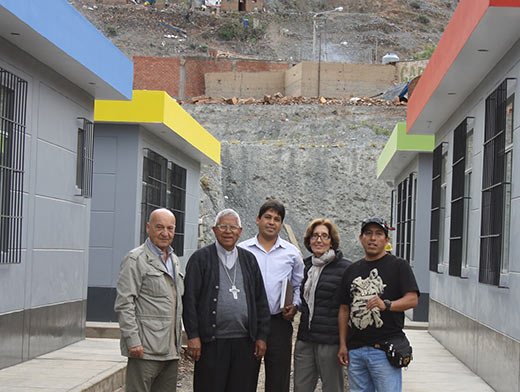 Sua Eccellenza in visita al cantiere